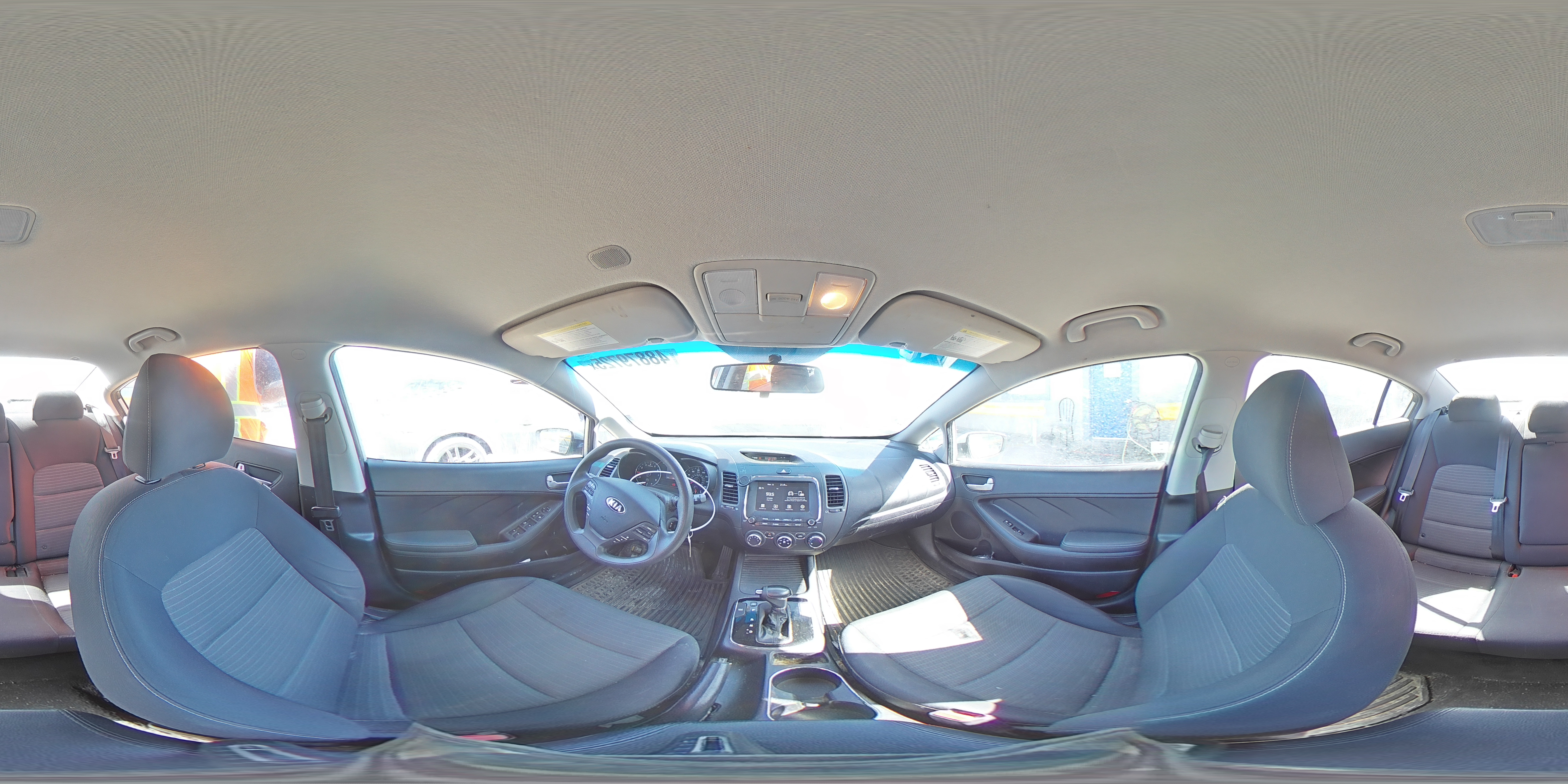 2018 Kia Forte - Image 13