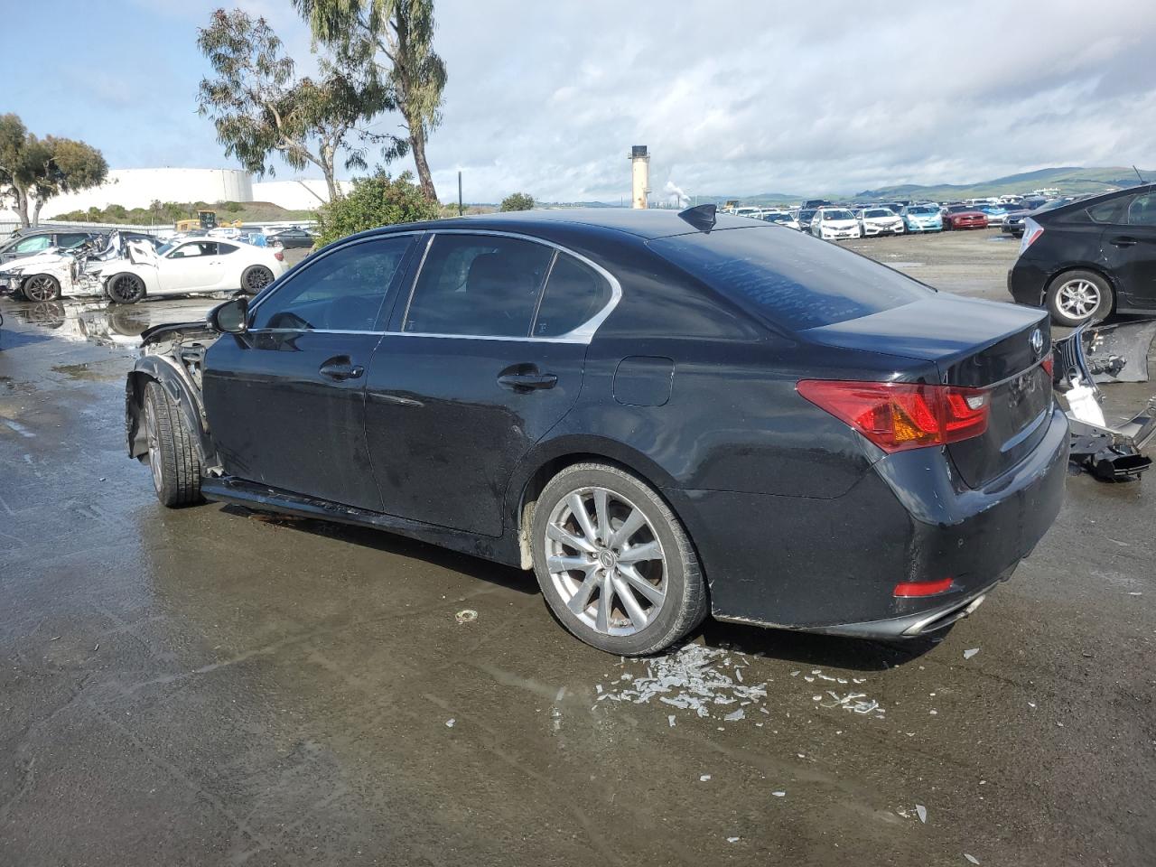 2015 Lexus GS - Image 2