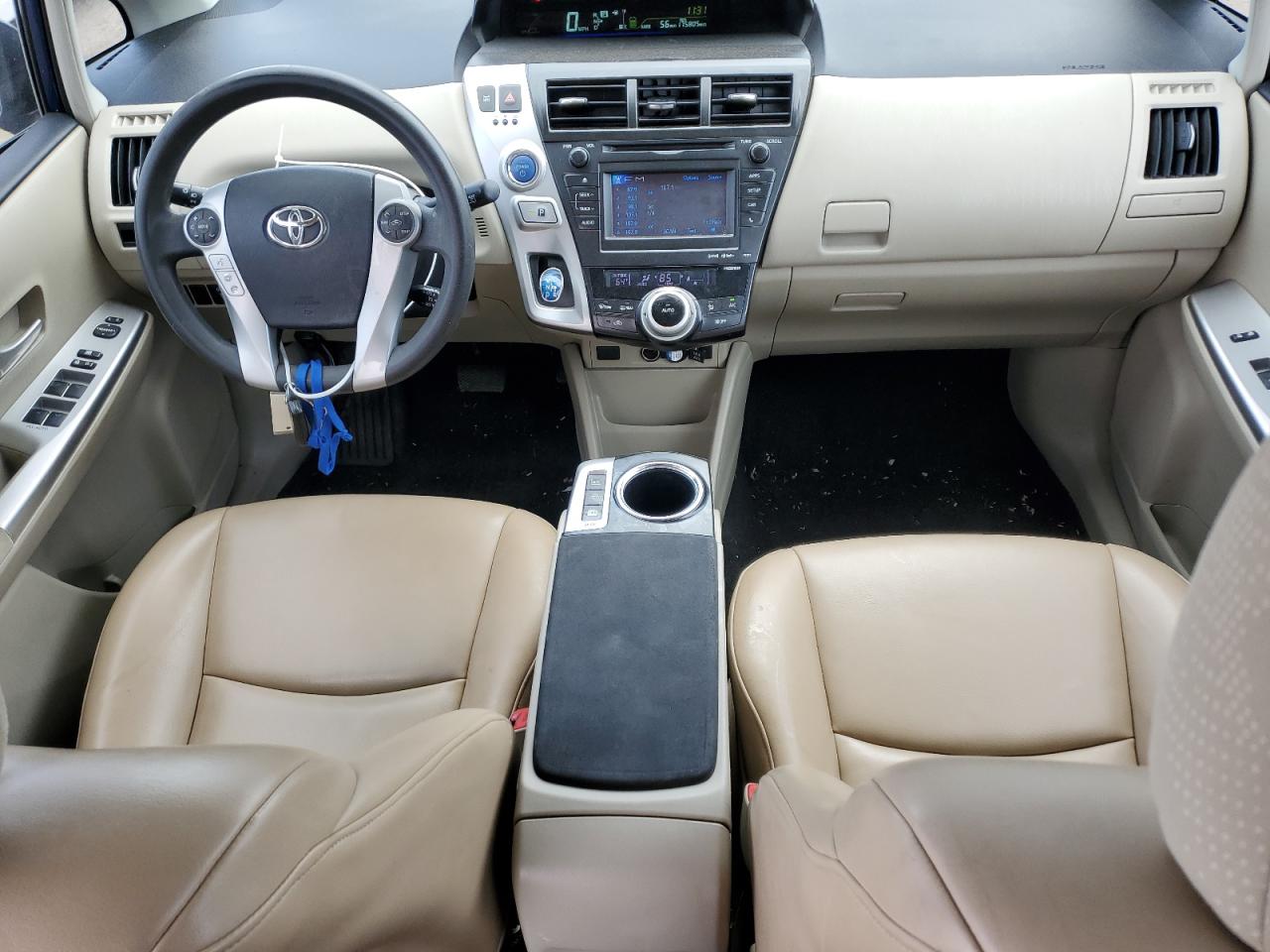 2012 Toyota Prius - Image 8