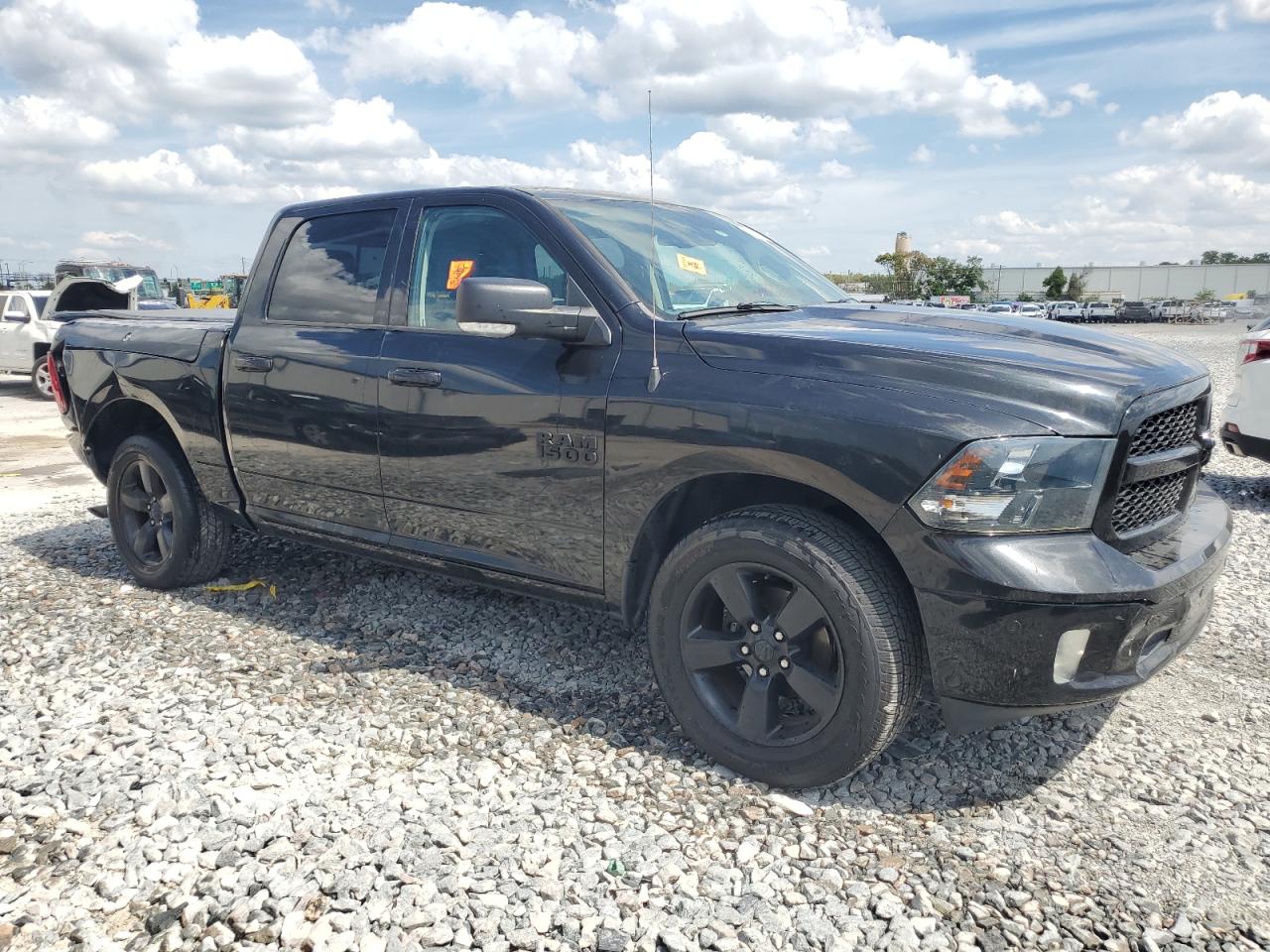 2018 RAM 1500 - Image 4