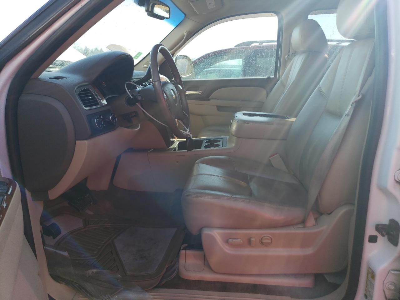 2011 Chevrolet Tahoe - Image 7
