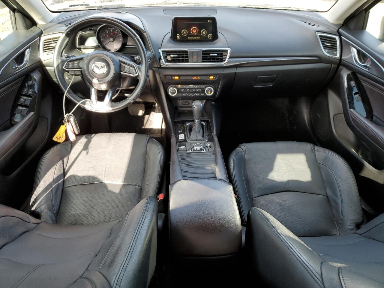2018 Mazda 3 - Image 8