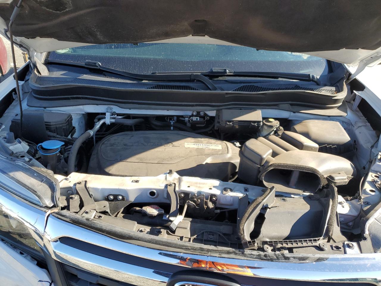 2019 Honda Ridgeline - Image 11