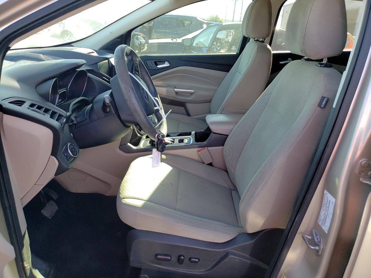 1FMCU0G99HUB26606 FORD ESCAPE 2017