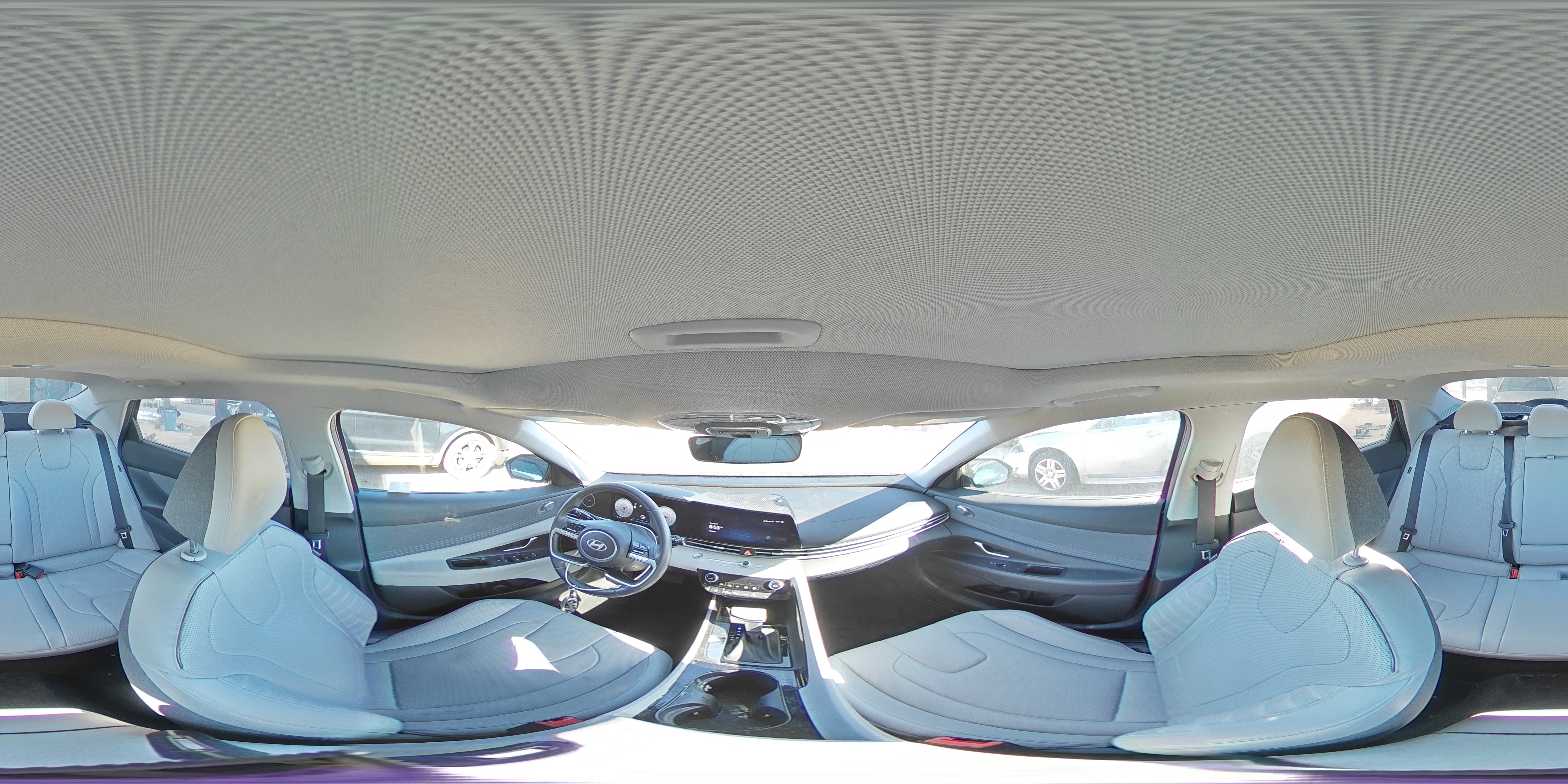 2024 Hyundai Elantra - Image 12