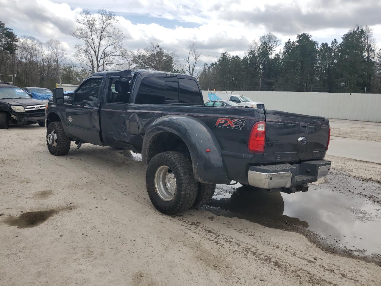 2014 Ford F350 - Image 2