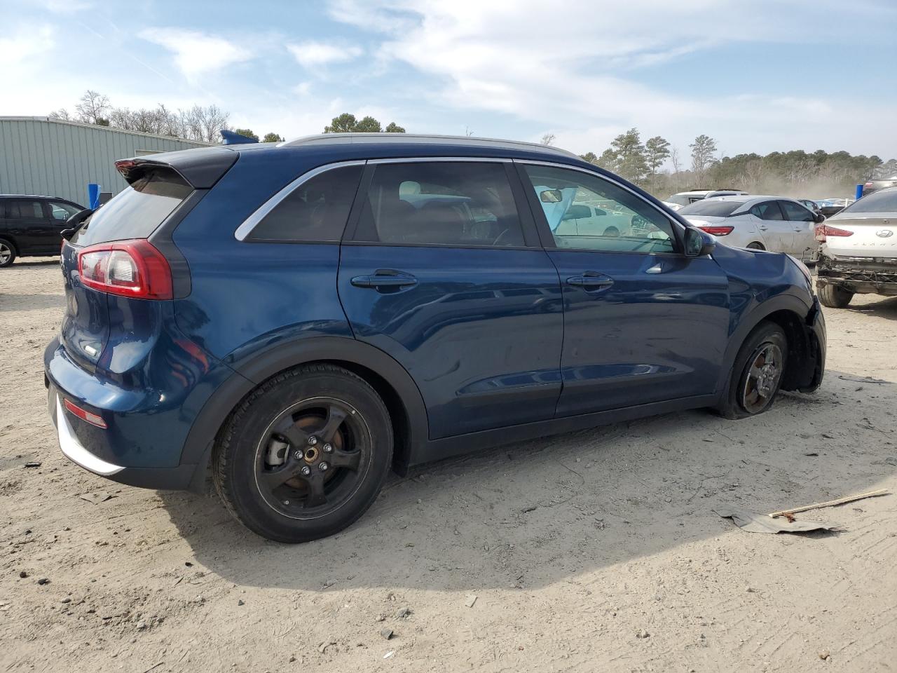 2019 Kia Niro - Image 3