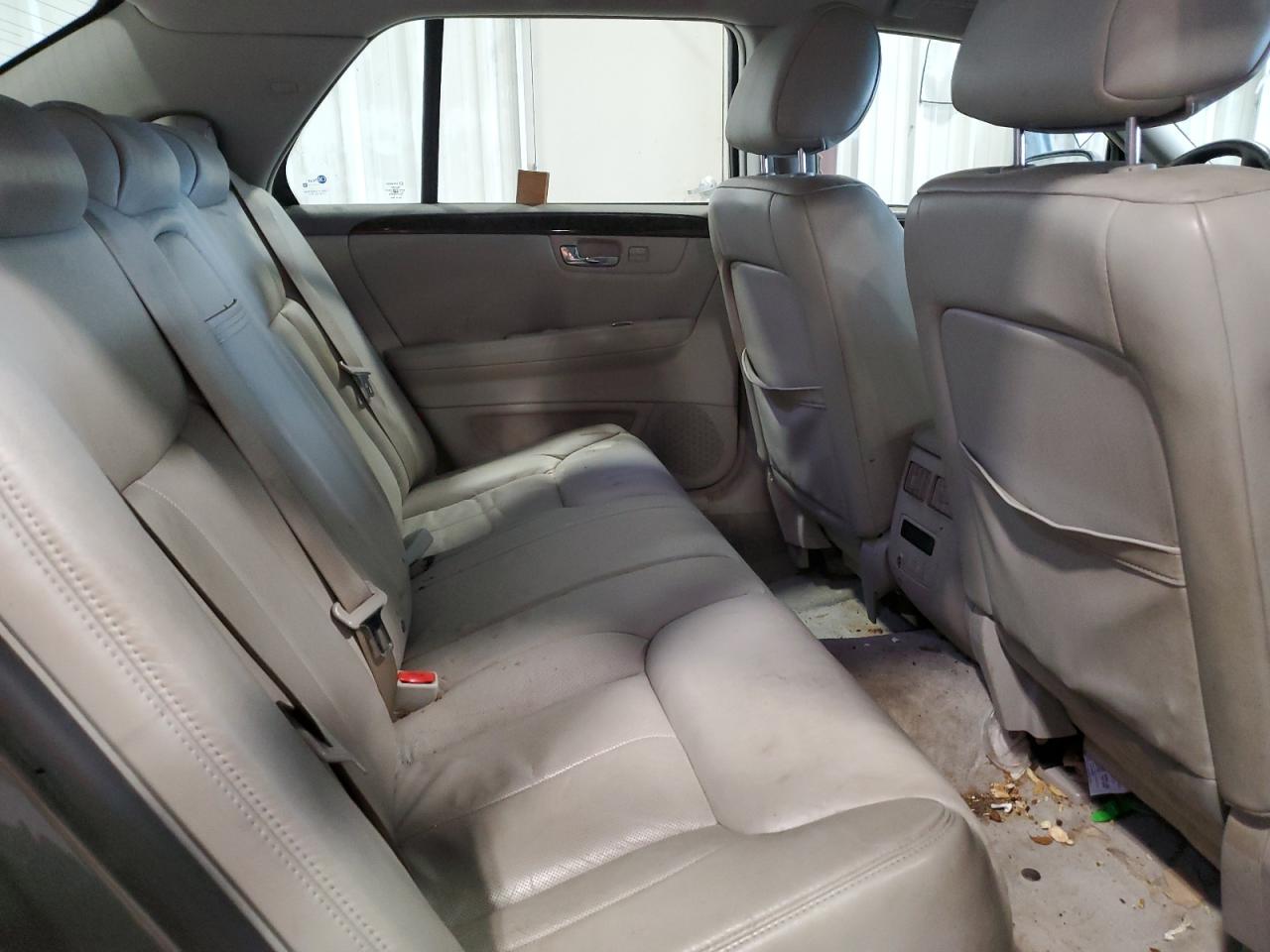 2008 Cadillac DTS - Image 10