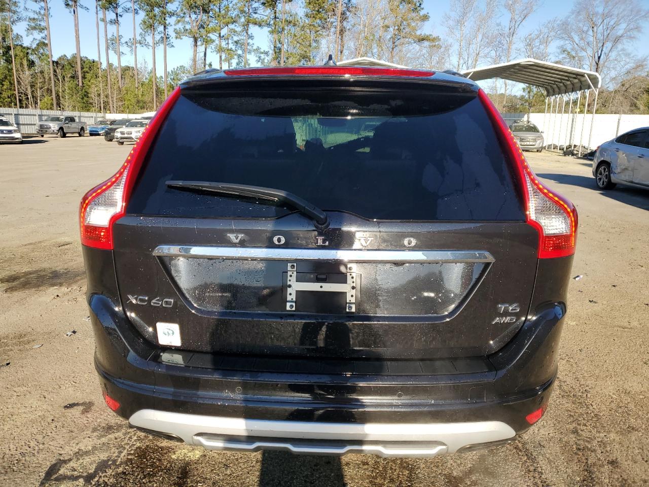 2017 Volvo XC60 - Image 6