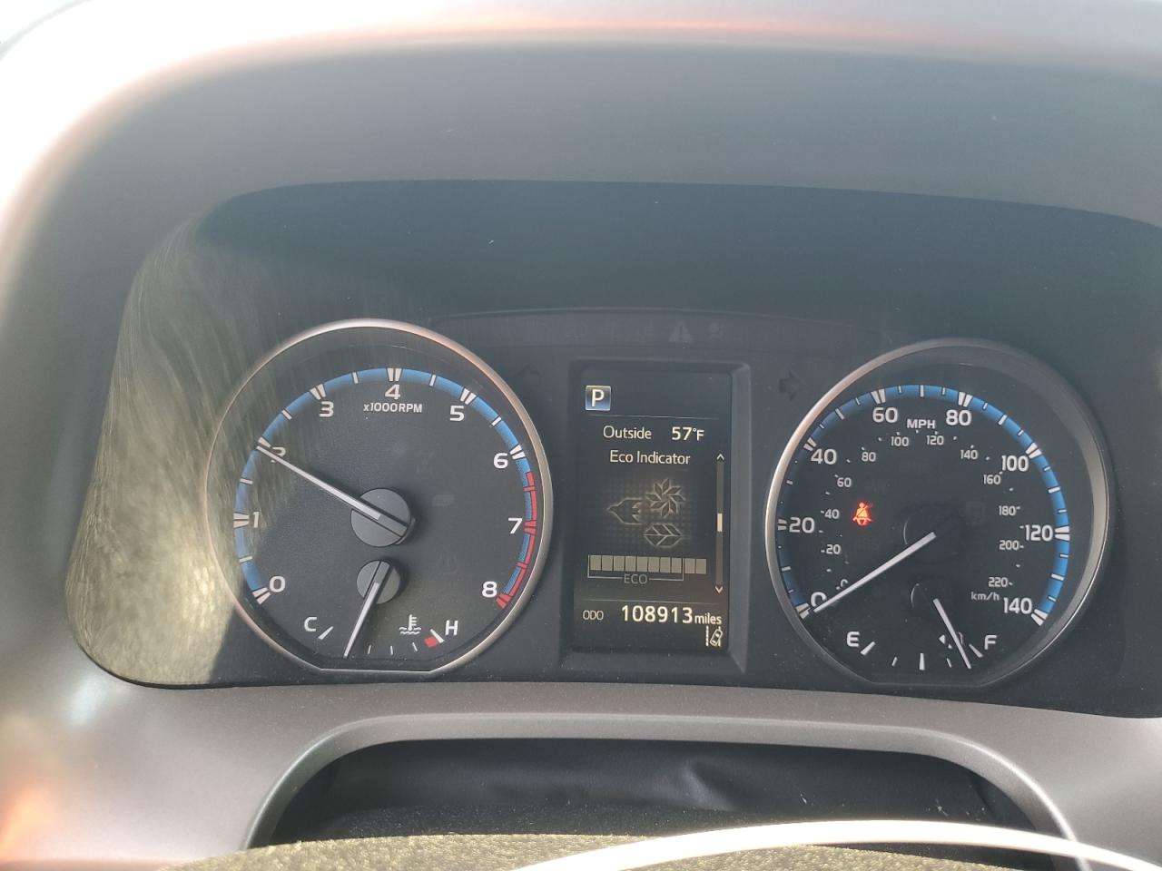2T3RFREV3JW815790 TOYOTA RAV4 2018