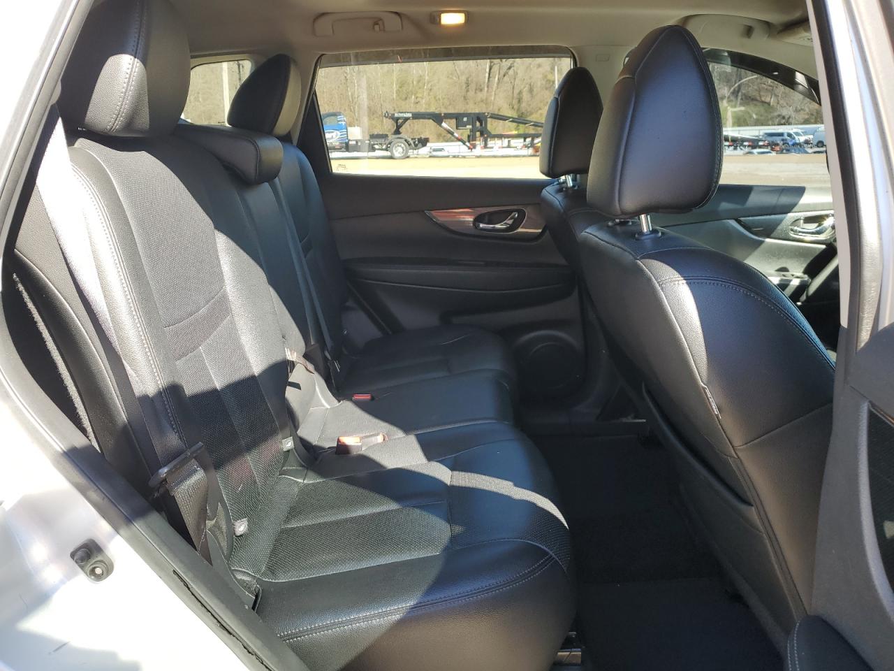 5N1AT2MT3GC858045 NISSAN ROGUE 2016
