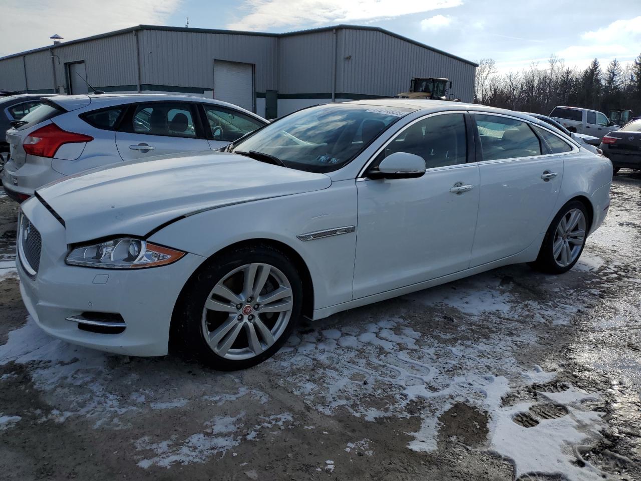 2015 Jaguar XJ - Image 1