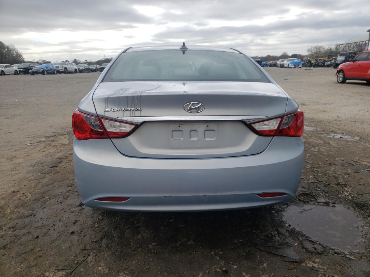 2012 Hyundai Sonata - Image 6