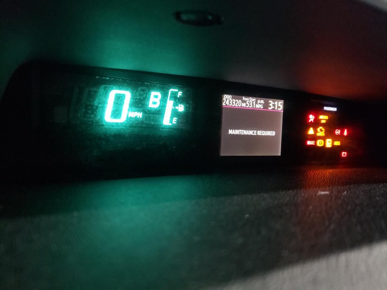 2012 Toyota Prius - Image 9