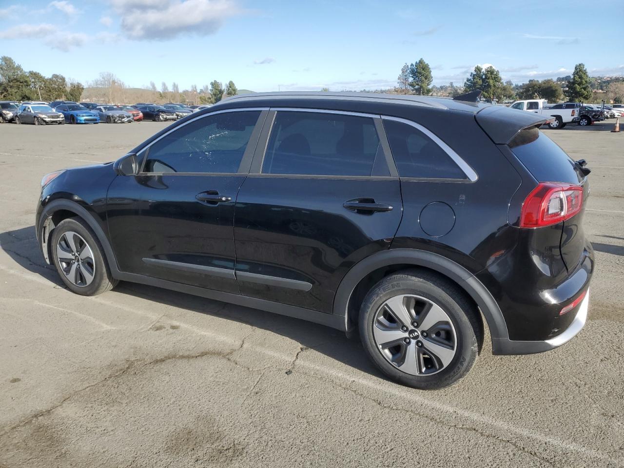 2018 Kia Niro - Image 2