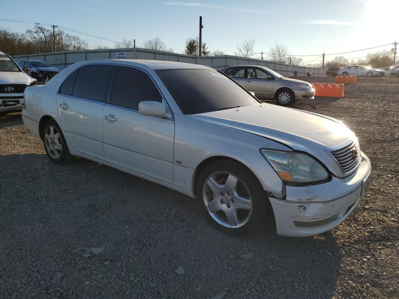 2004 Lexus LS - Image 4