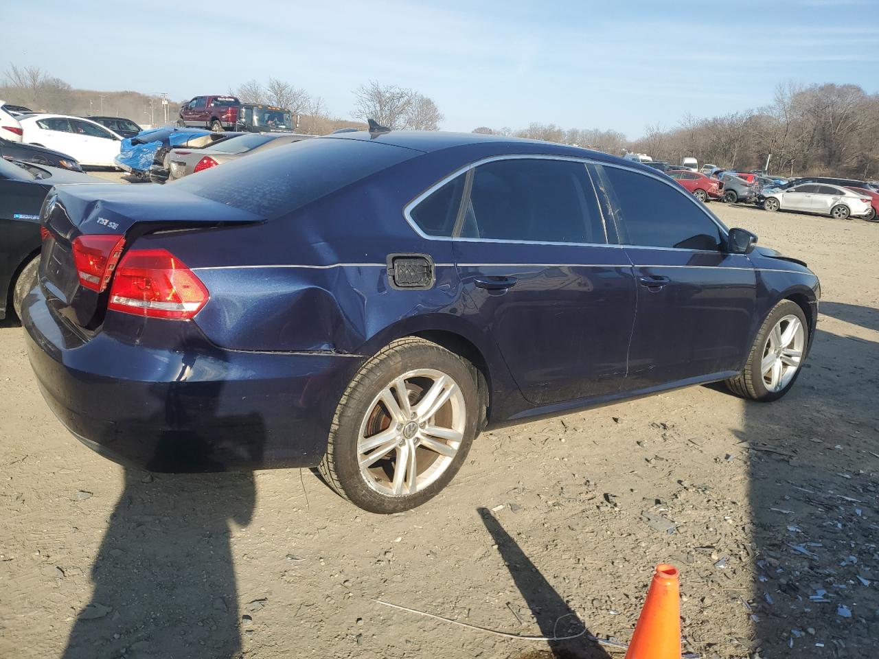 2014 Volkswagen Passat - Image 3