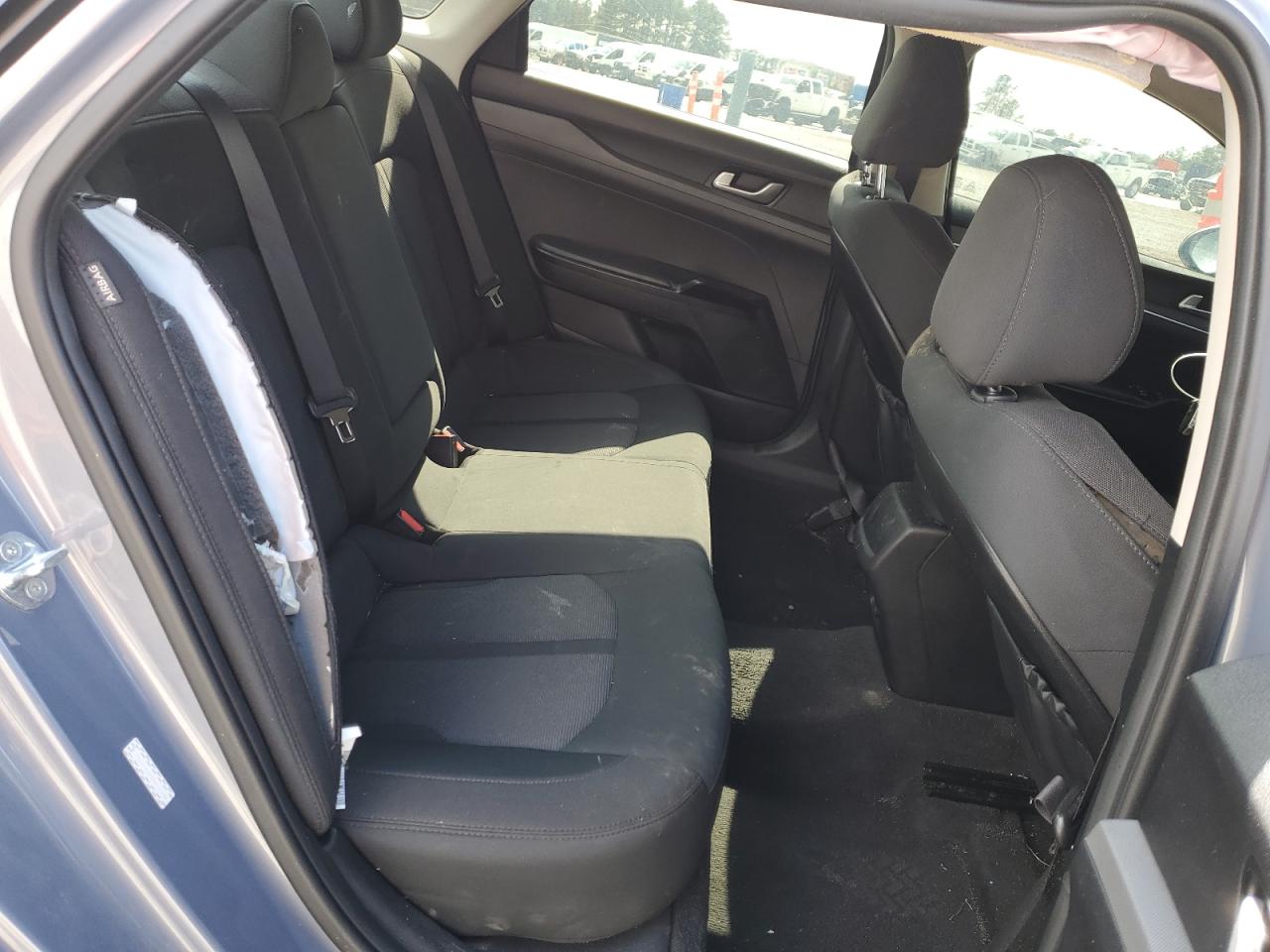 2022 Kia K5 - Image 11