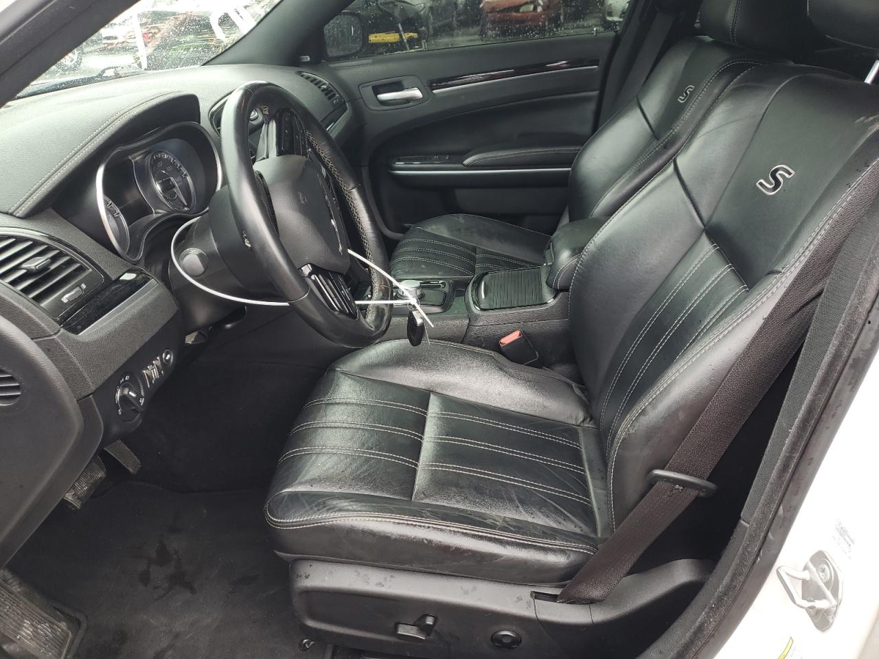 2021 Chrysler 300 - Image 7