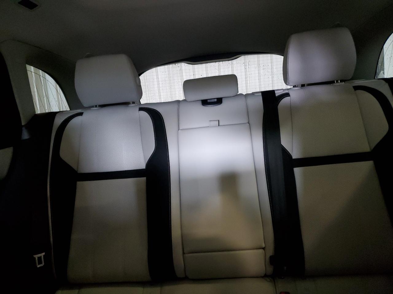 2020 Land Rover Range Rover - Image 10