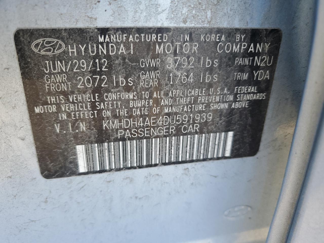 2013 Hyundai Elantra - Image 12