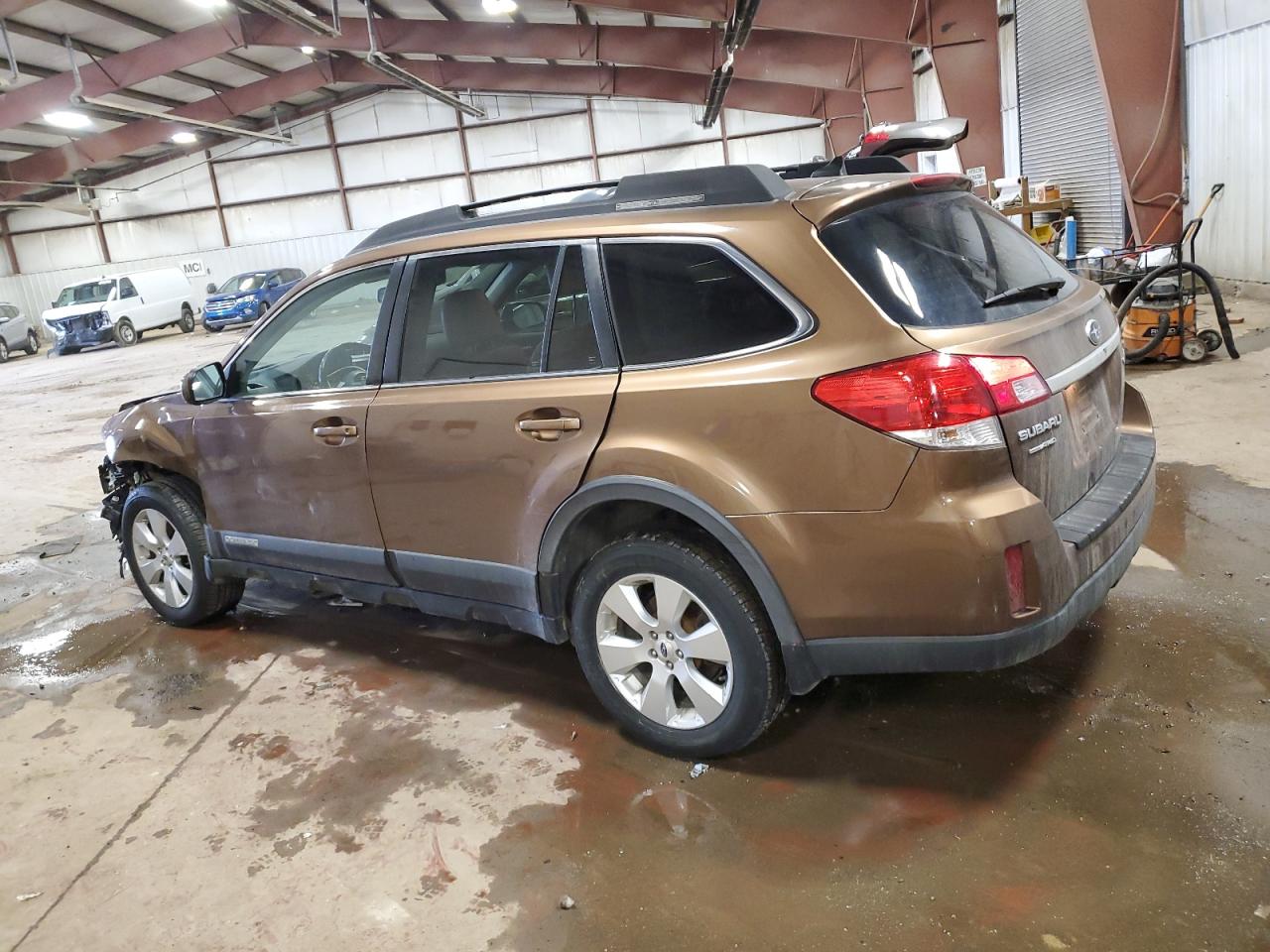 2011 Subaru Outback - Image 2