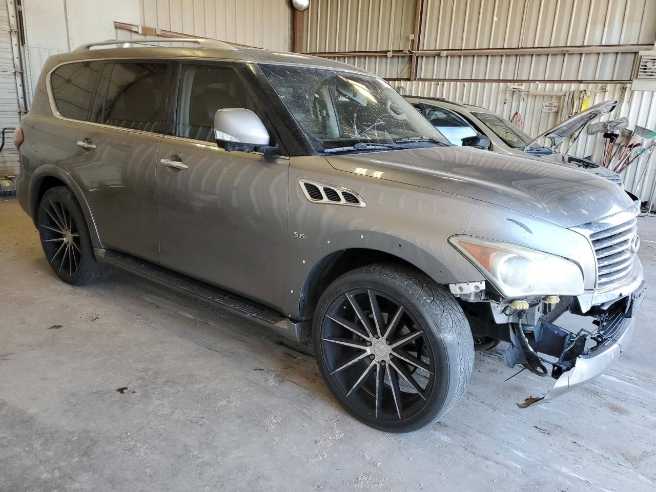 2014 Infiniti QX80 - Image 4