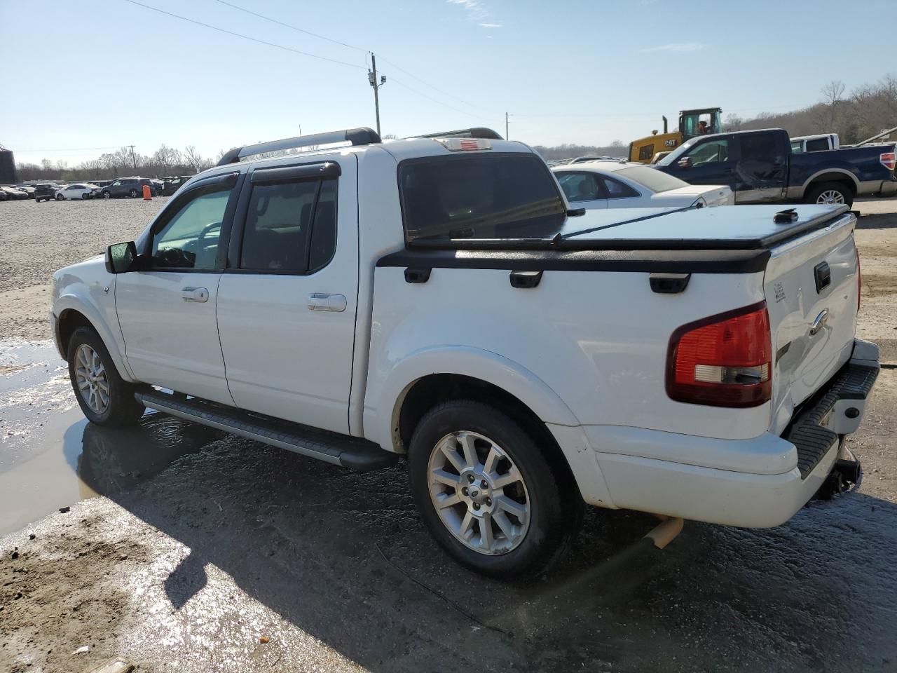 2007 Ford Explorer - Image 2