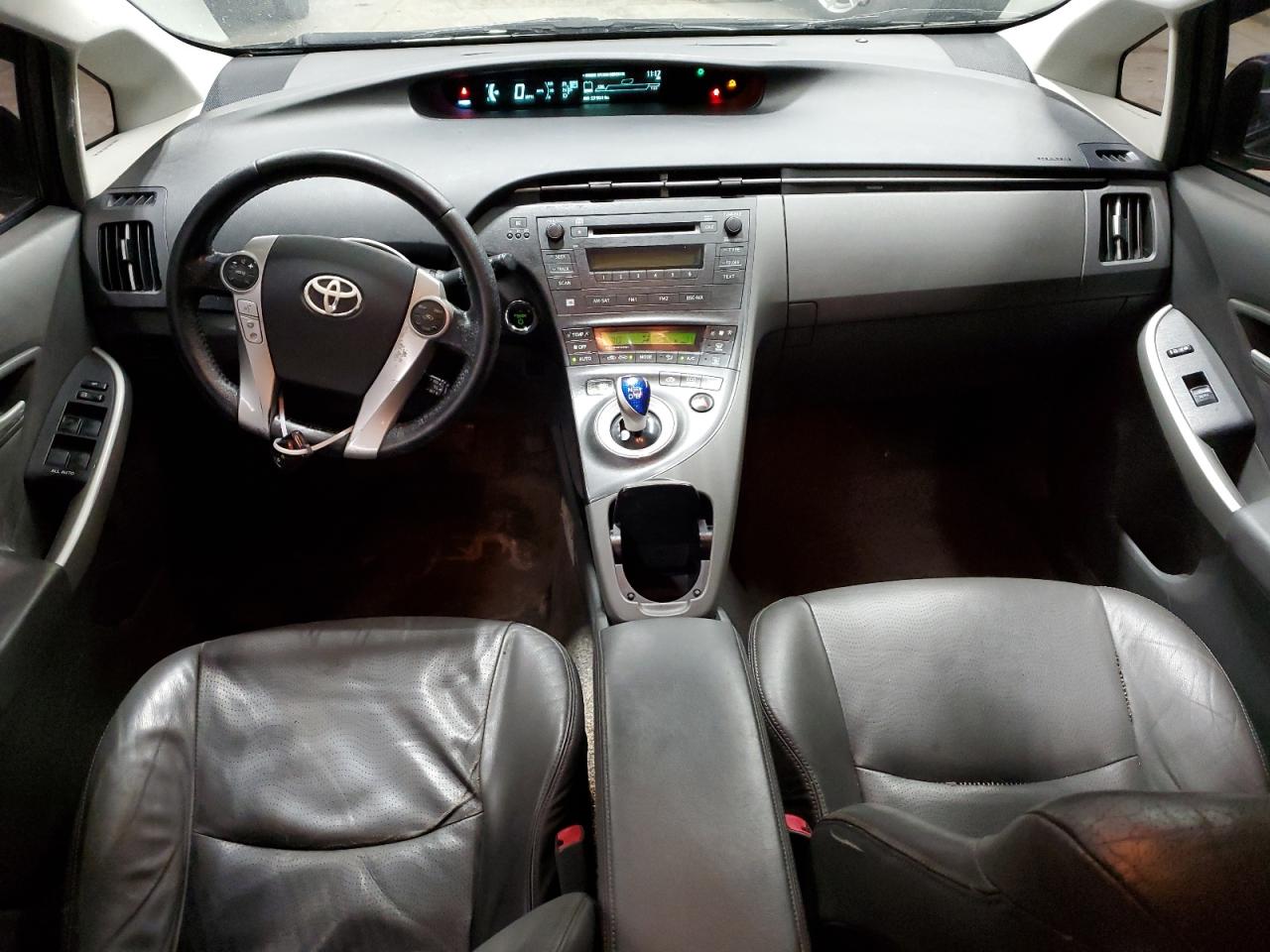 2011 Toyota Prius - Image 8