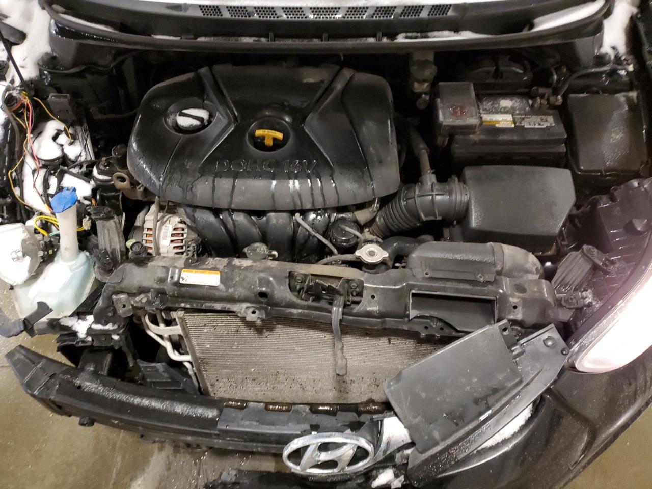 2011 Hyundai Elantra - Image 11