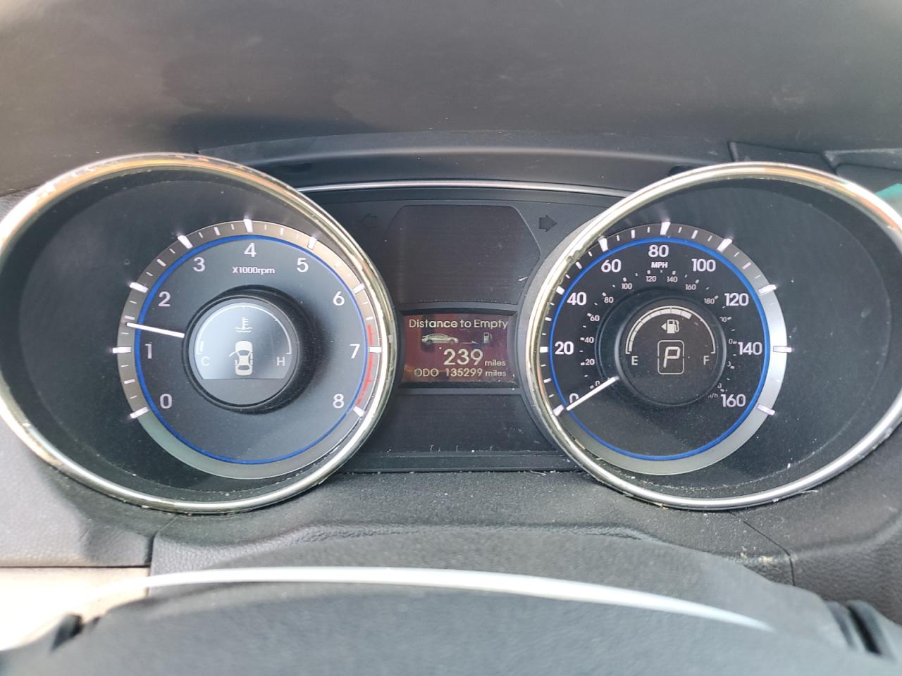 2011 Hyundai Sonata - Image 9