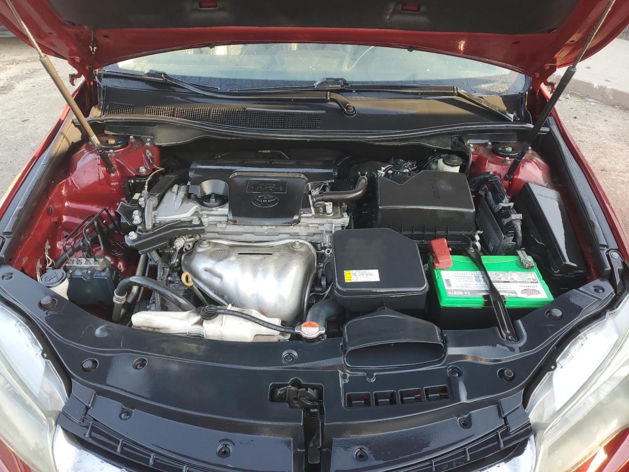 2016 Toyota Camry - Image 11