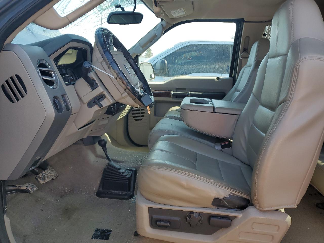 2008 Ford F250 - Image 7