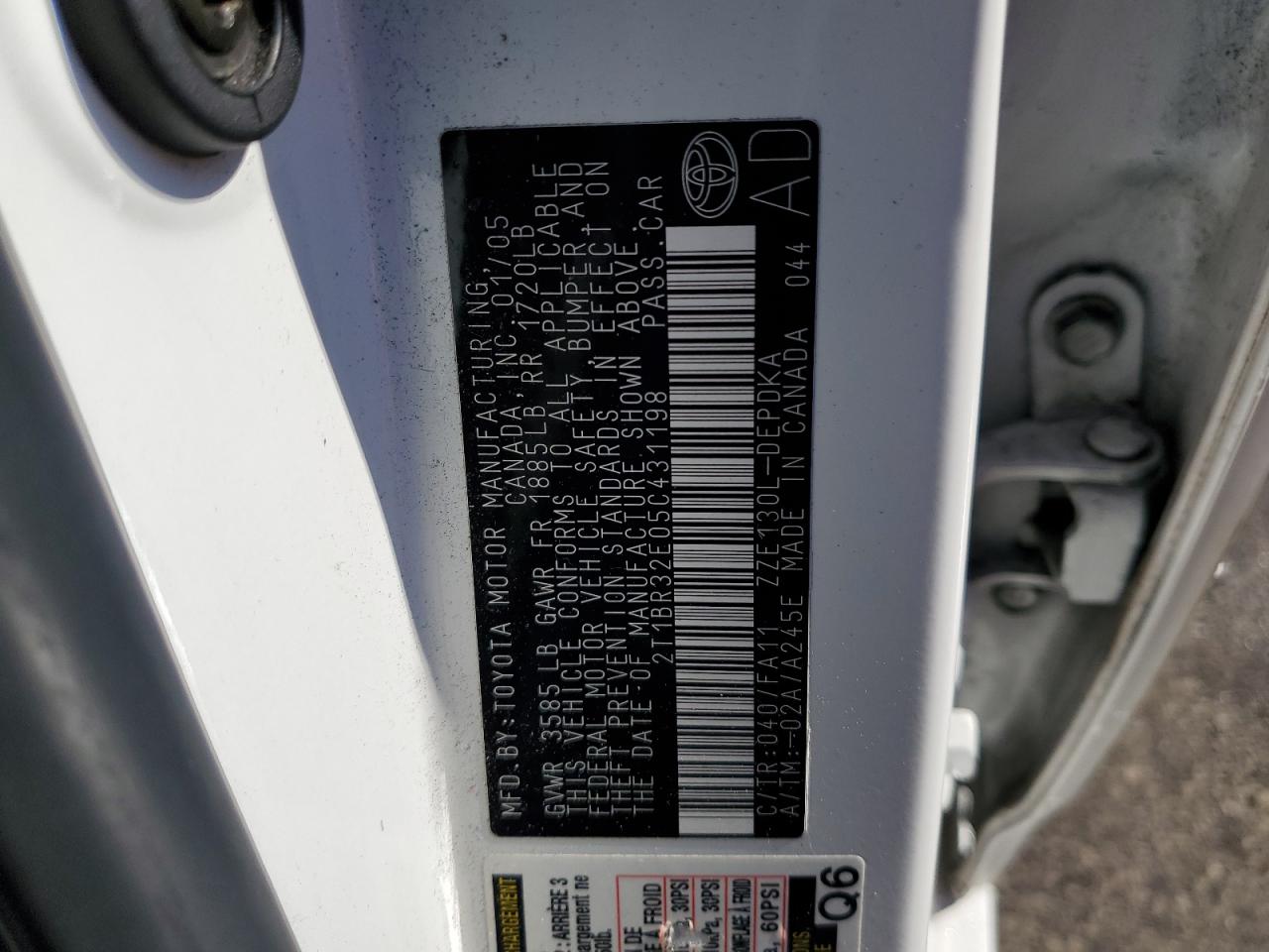 2005 Toyota Corolla - Image 12