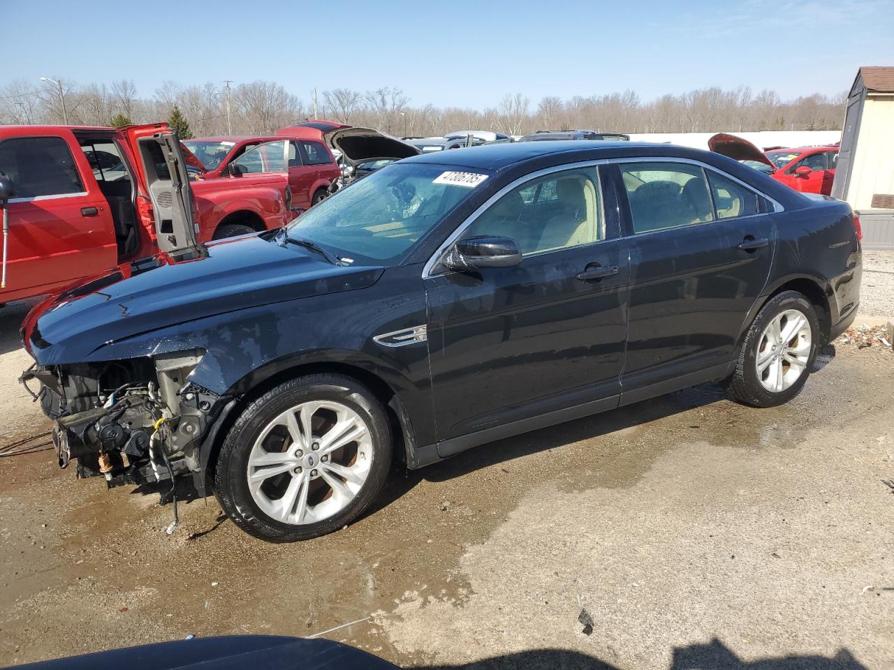 2015 Ford Taurus - Image 1