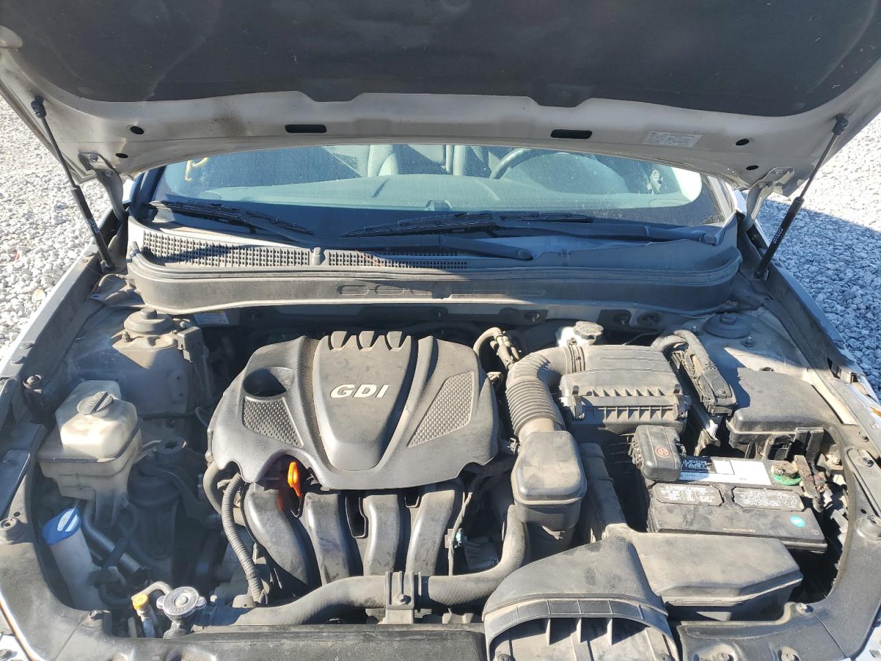 2011 Hyundai Sonata - Image 13