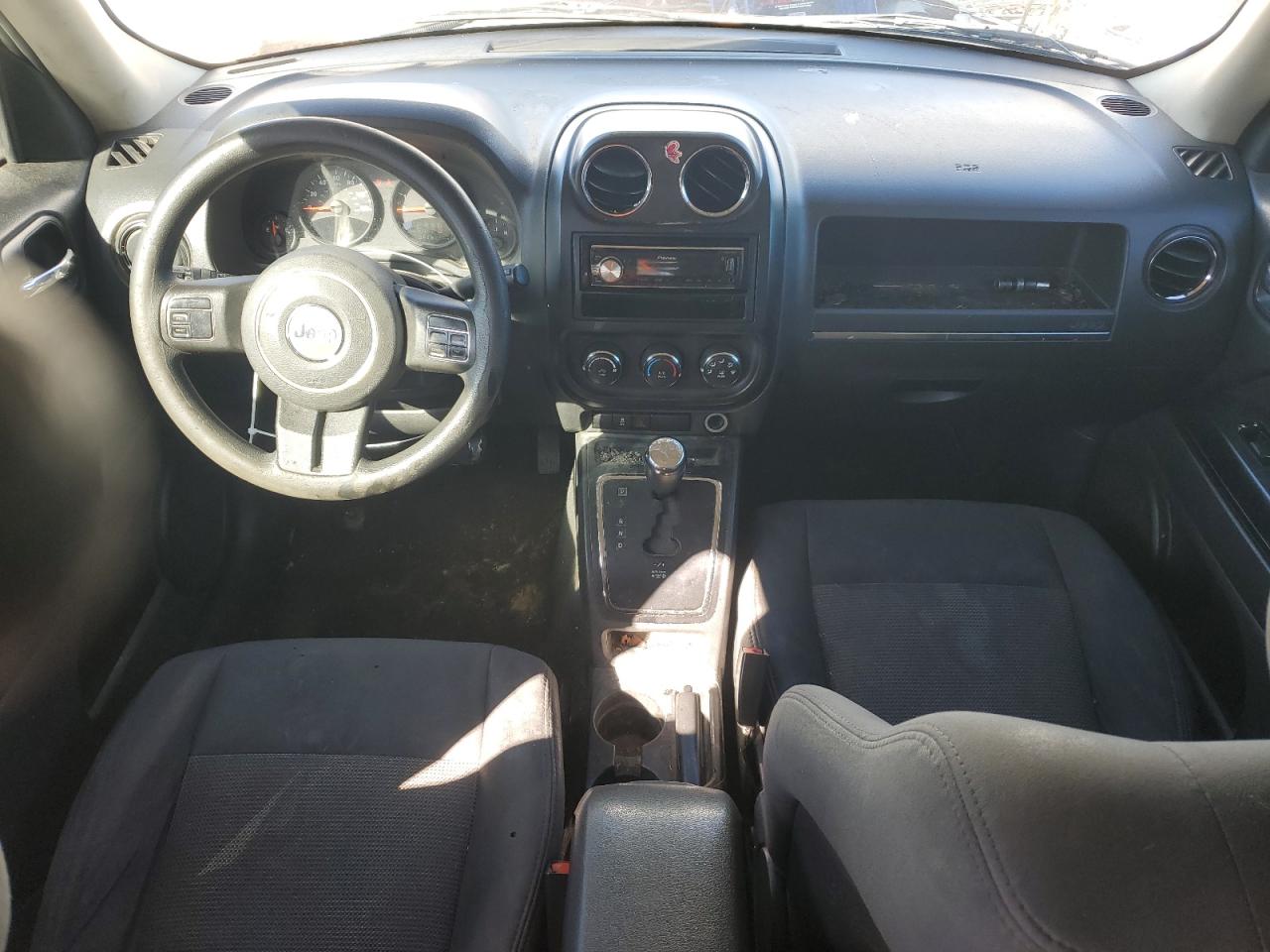 2012 Jeep Liberty (Patriot) - Image 8