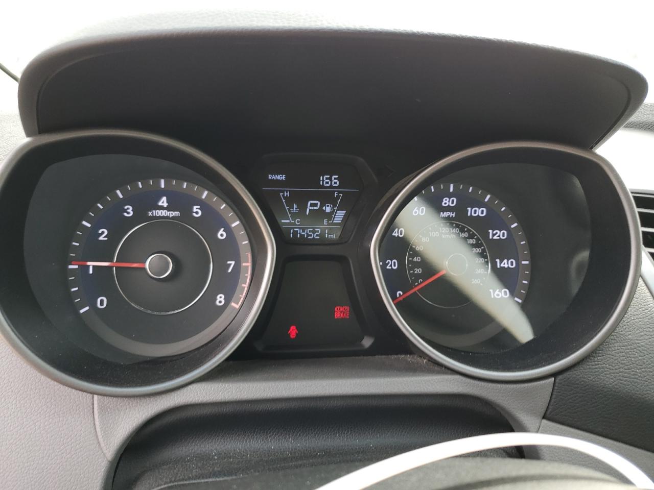 2014 Hyundai Elantra - Image 9