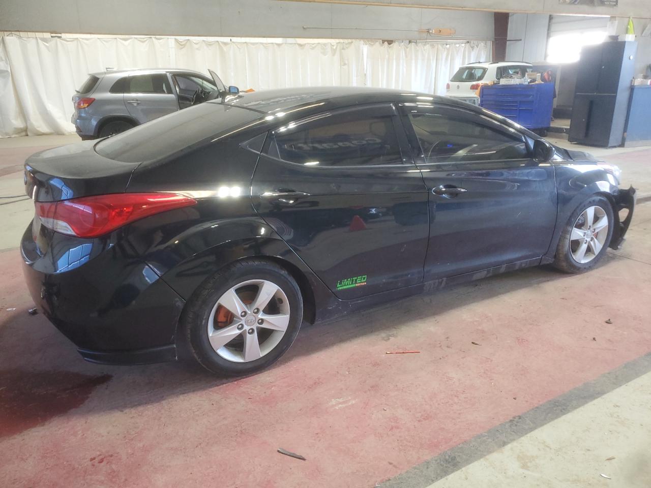 2013 Hyundai Elantra - Image 3