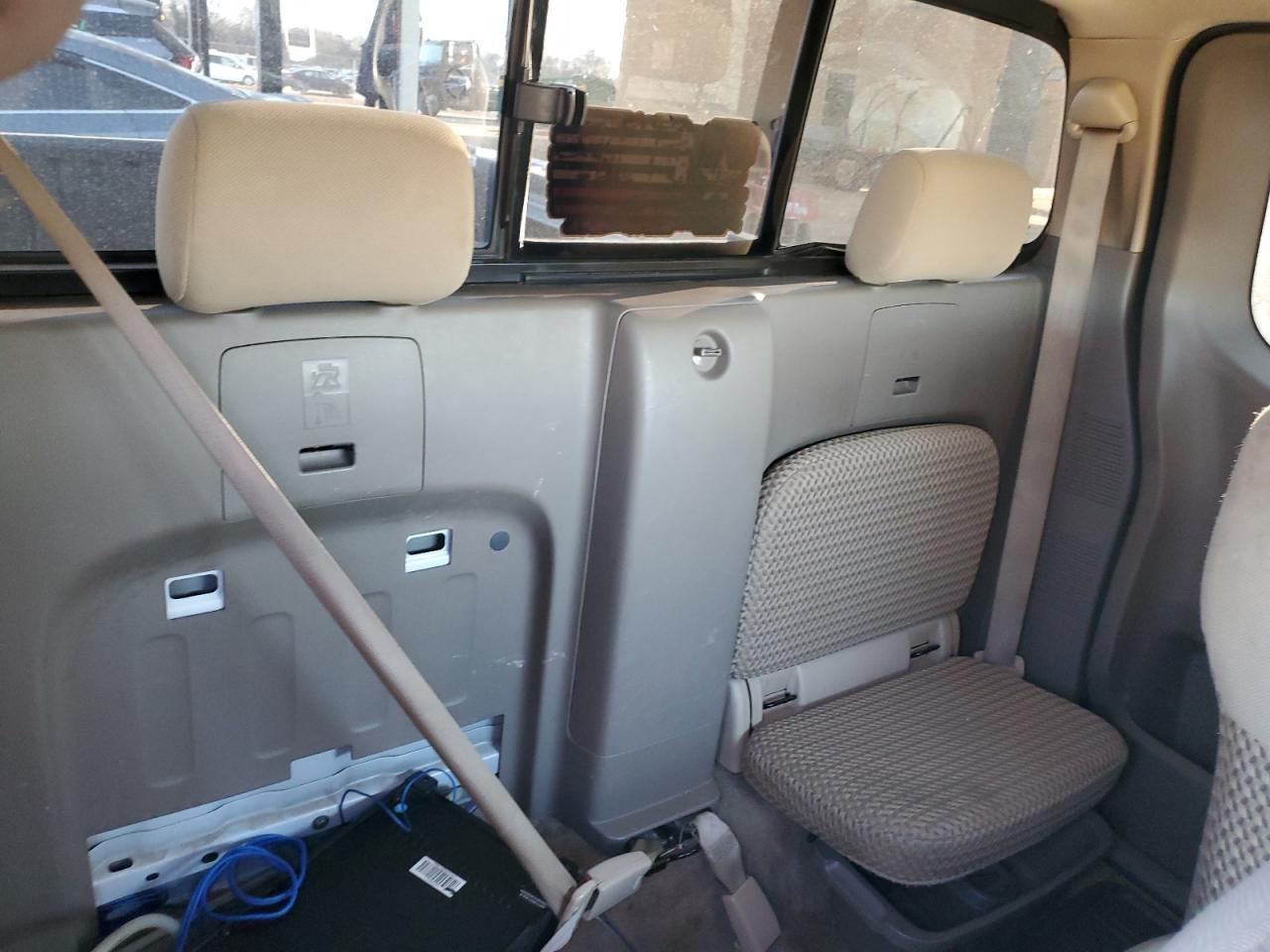 2012 Nissan Navara (Frontier) - Image 10