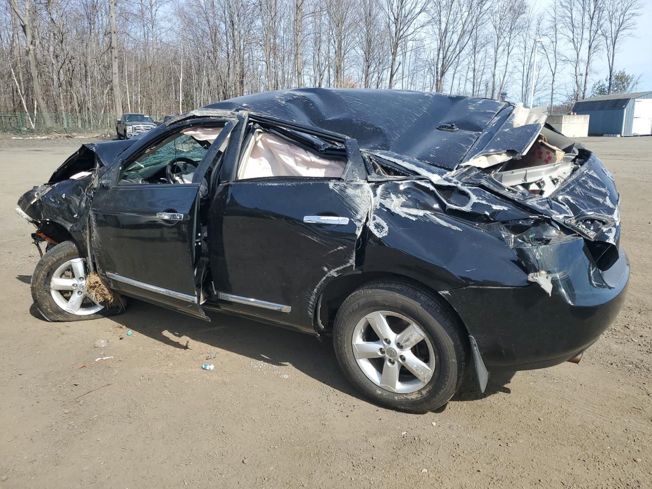 2013 Nissan Rogue - Image 2