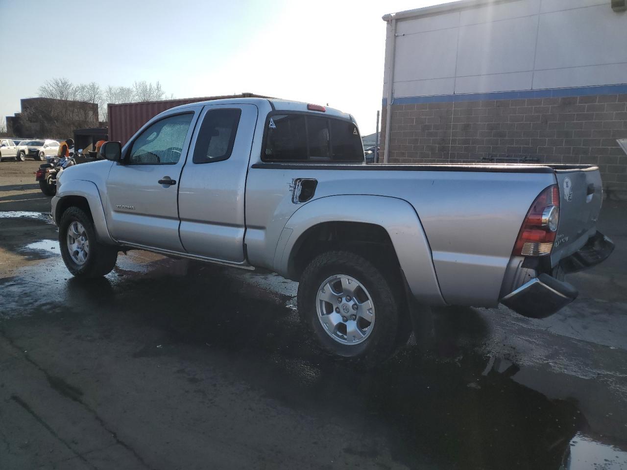 2013 Toyota Tacoma - Image 2