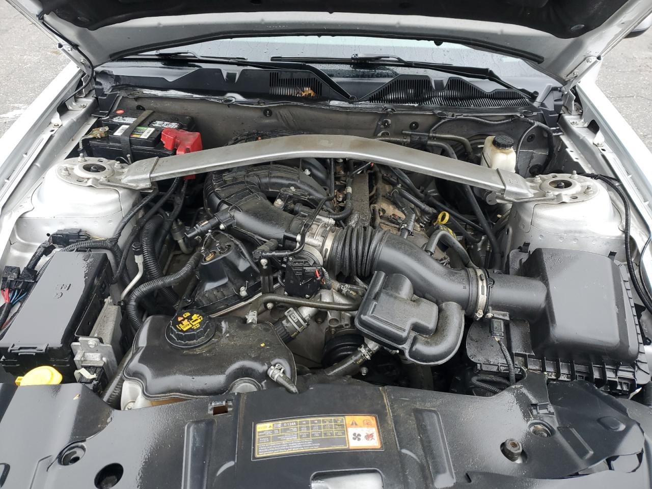 2013 Ford Mustang - Image 11