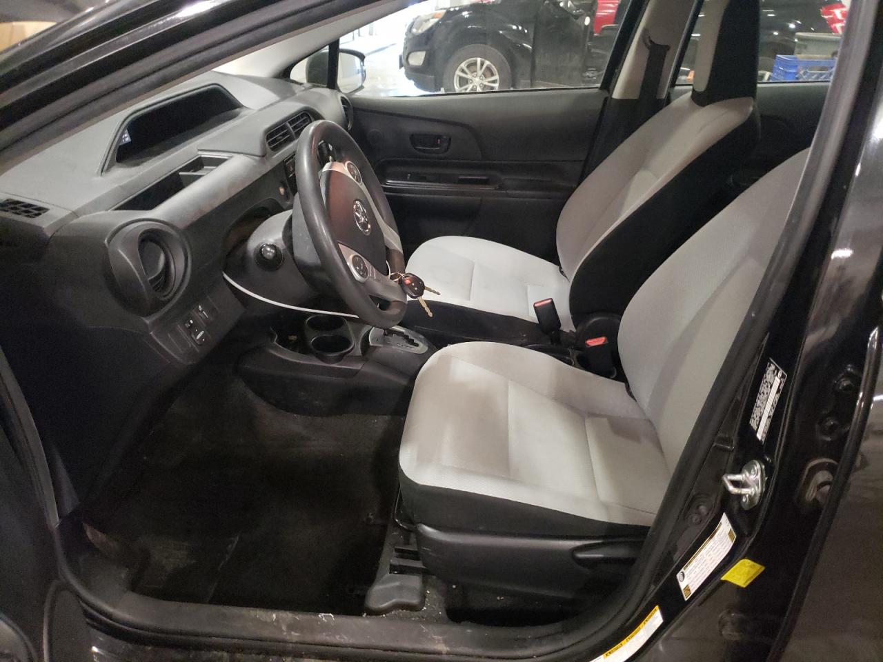 JTDKDTB32G1116858 TOYOTA PRIUS 2016