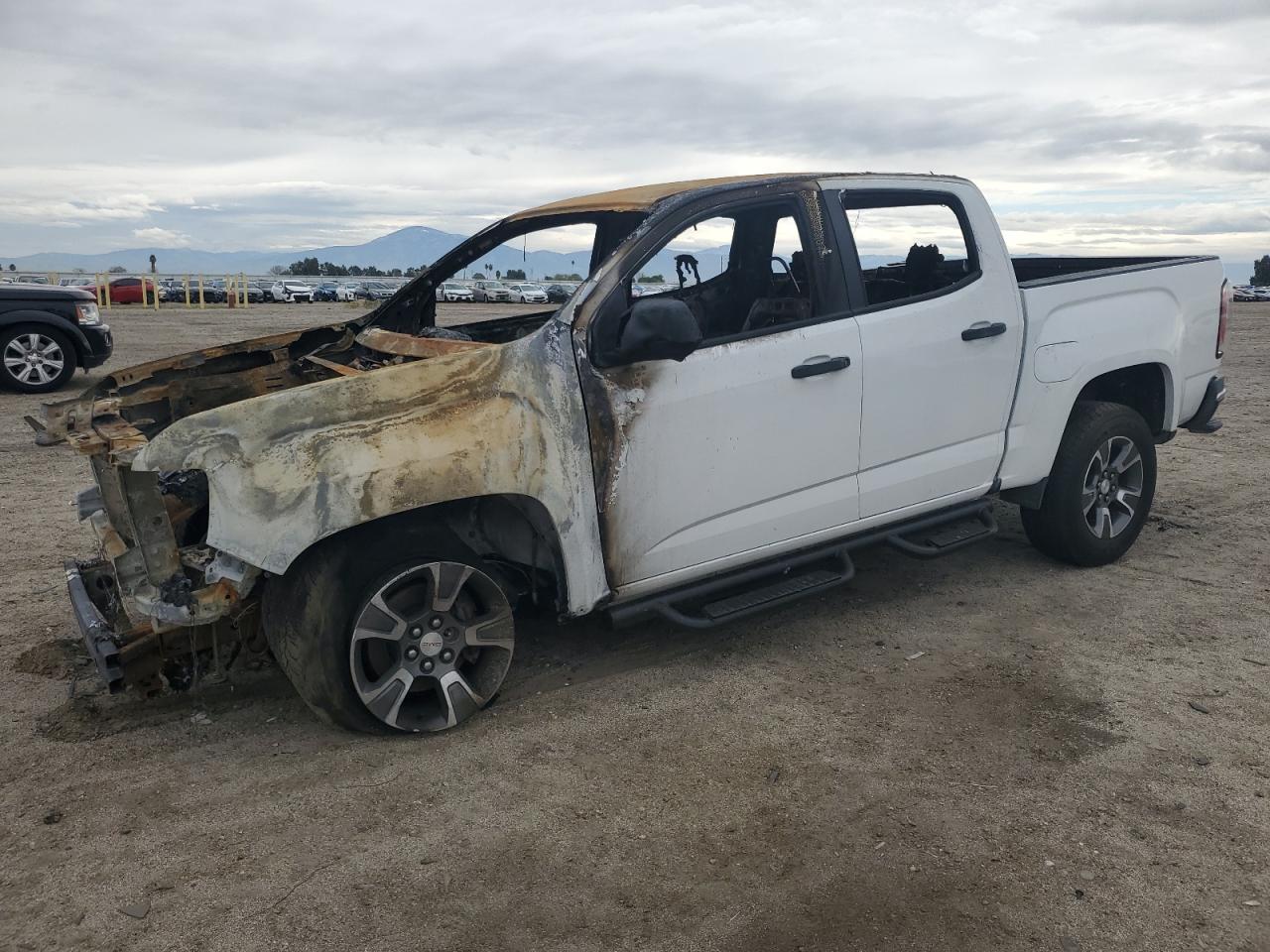2016 Gmc Canyon იყიდება Bakersfield-ში, CA - Burn