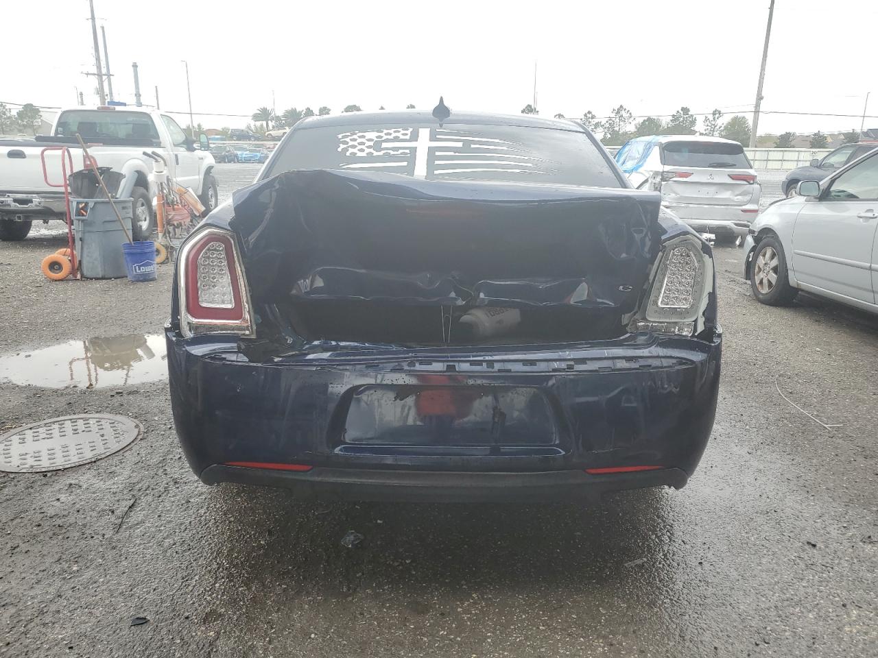 2015 Chrysler 300 - Image 6