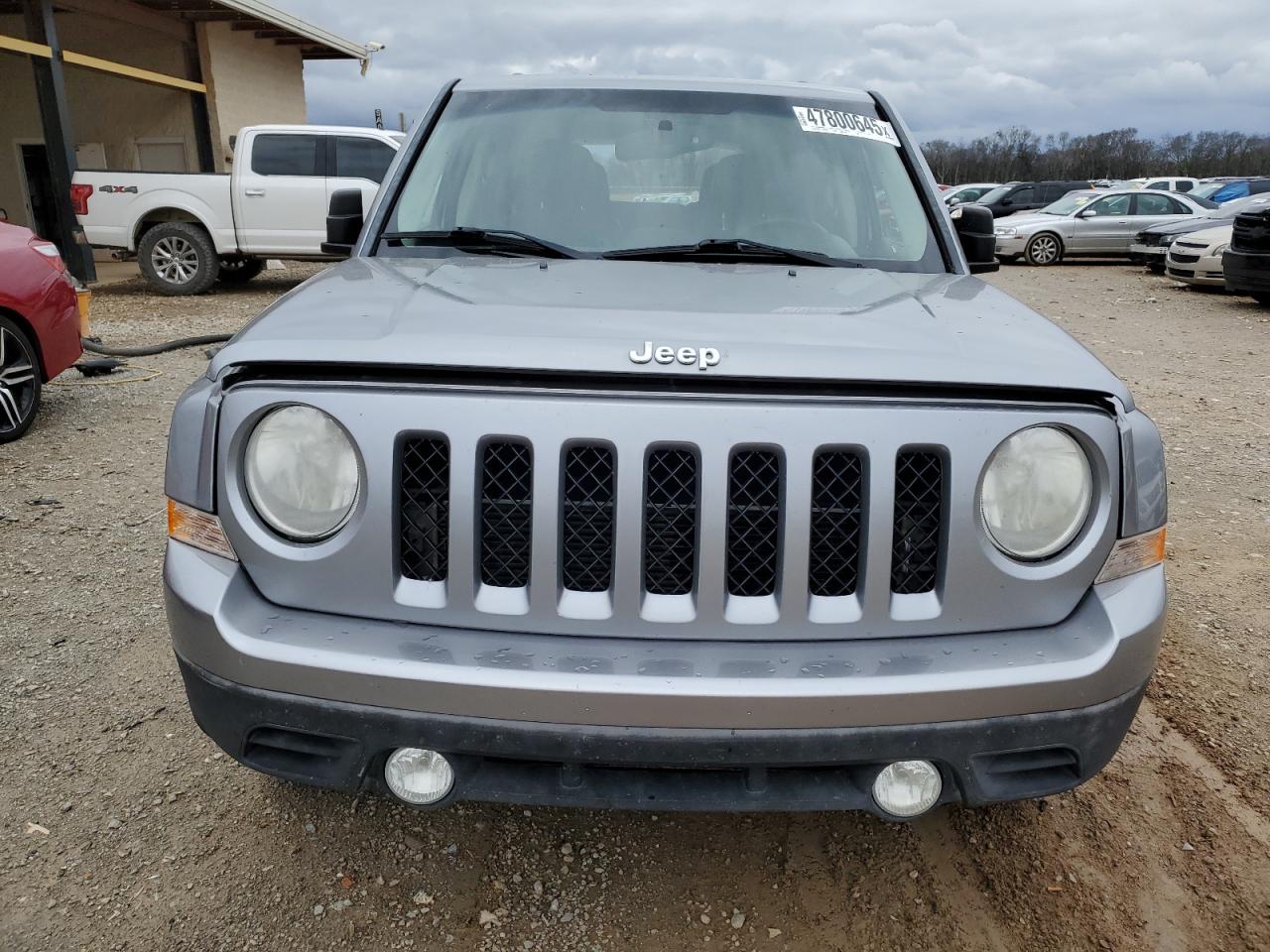 2014 Jeep Liberty (Patriot) - Image 5