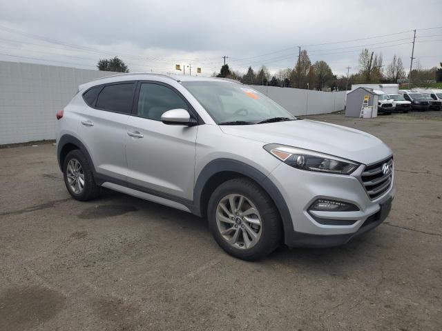  HYUNDAI TUCSON 2018 Silver