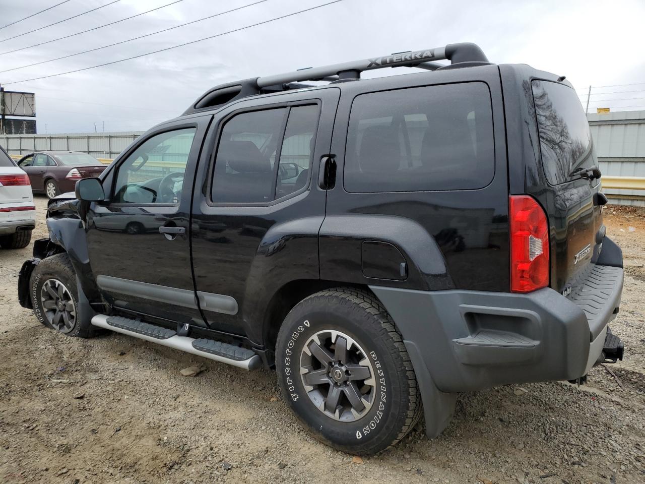 2014 Nissan XTerra - Image 2