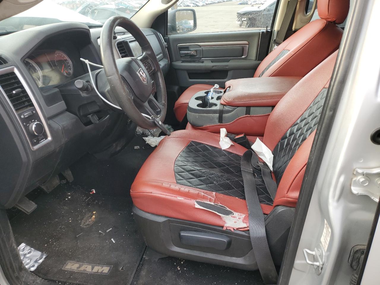 2016 RAM 1500 - Image 7